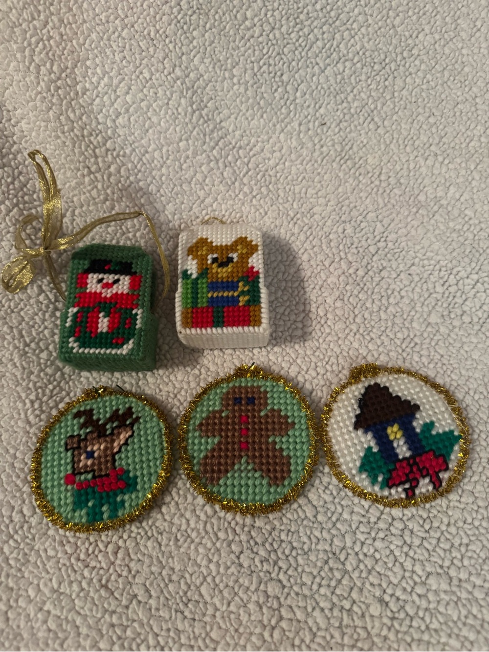 Handcrafted Vintage Needle Stitch Small Holiday Ornaments B7